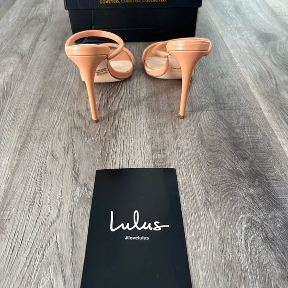 Lulus Fallyn Theyaa neutral heel size 10 - may fit a 9. Brand new in box! - Picture 3 of 5
